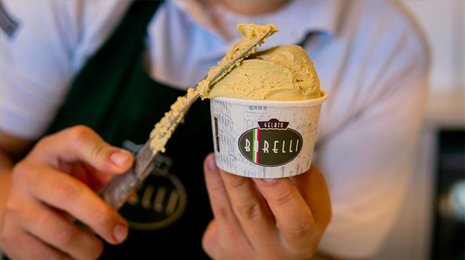 Gelato servido em evento esportivo